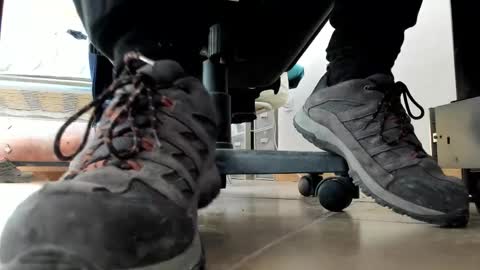 Pablo Meness online show from February 19, 7:04 am