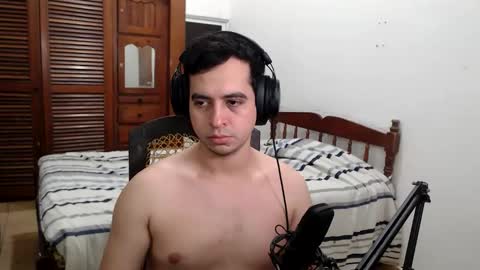 Snapshot of pablomingo chatting on February 4, 11:49 am pablomingo online show from February 4, 11:49 am