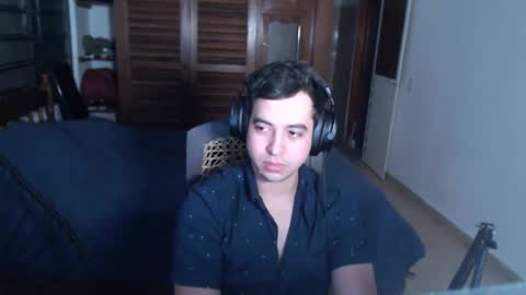 Snapshot of pablomingo chatting on February 15, 11:52 am pablomingo online show from February 15, 11:52 am