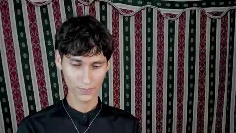 Snapshot of paimon_goetia chatting on November 11, 3:17 am Alexander Grigori online show from November 11, 3:17 am