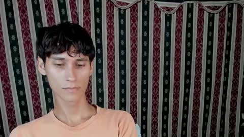 Snapshot of paimon_goetia chatting on November 14, 1:37 am Alexander Grigori online show from November 14, 1:37 am