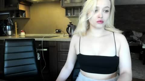 palmer_haze online show from July 4, 7:47 am