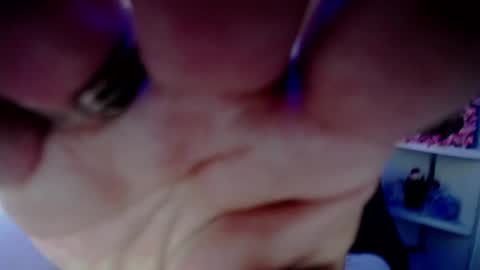 Snapshot of palmer_mix chatting on December 10, 3:33 pm Palmer online show from December 10, 3:33 pm