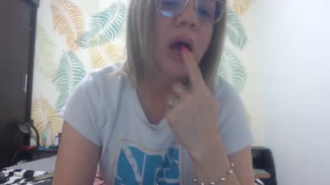 paloma online show from September 17, 11:39 pm