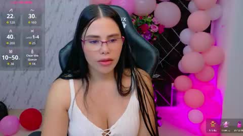 Pam online show from June 11, 6:39 pm