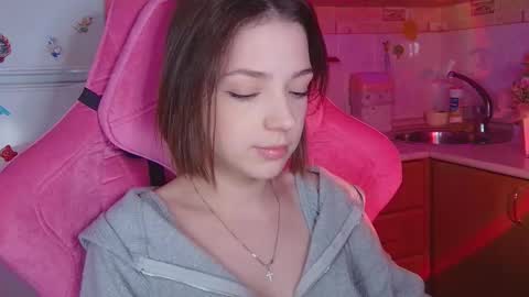 Pam online show from April 18, 5:06 pm