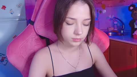 Snapshot of pambeeslyy chatting on July 13, 5:27 pm Pam online show from July 13, 5:27 pm