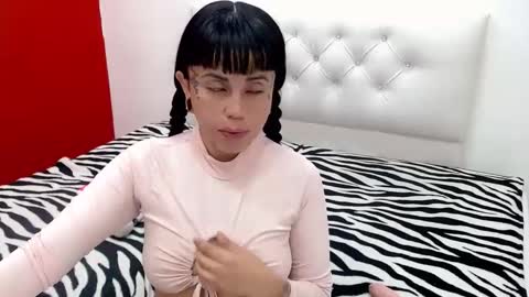 Snapshot of pamela_666_ chatting on December 11, 9:55 pm pamela_666_ online show from December 11, 9:55 pm