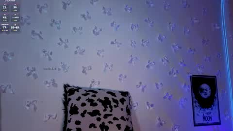 Snapshot of pamela_doll3 chatting on June 4, 6:19 am pamela online show from June 4, 6:19 am