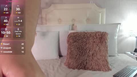 Snapshot of pamela_duque30 chatting on January 13, 10:45 pm Pamela Duque online show from January 13, 10:45 pm