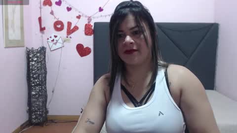 pamela_echeverria online show from April 15, 11:17 am