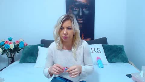 PAMEL ISSY online show from January 6, 1:08 pm