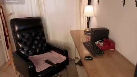Snapshot of pamela_johnsonn chatting on April 27, 5:33 pm pamela_johnsonn online show from April 27, 5:33 pm