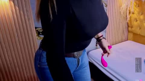 Snapshot of pamela_milf46 chatting on June 2, 12:51 pm pamela_milf46 online show from June 2, 12:51 pm