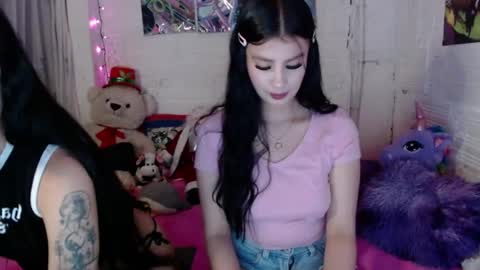 Pamela Reyess online show from November 28, 7:33 am
