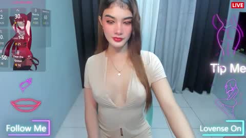 its your little AIRA online show from November 14, 2:43 am