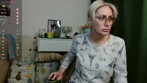 pamellamurphy online show from May 18, 11:43 pm