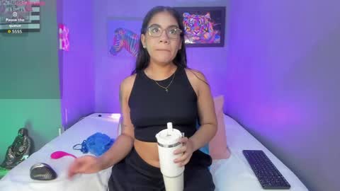 Snapshot of pammelaross chatting on April 28, 5:18 pm Pammela online show from April 28, 5:18 pm