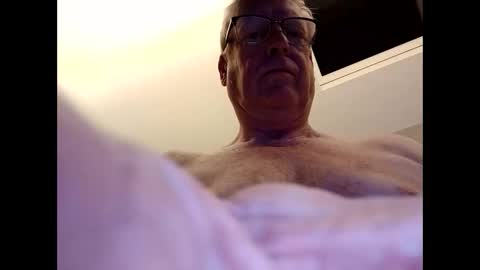 panda320 online show from March 20, 10:36 pm