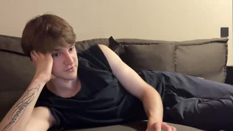 Snapshot of panda_b0y chatting on May 20, 7:42 pm Roman online show from May 20, 7:42 pm