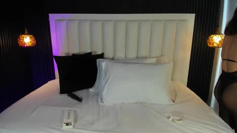 Snapshot of pandoramiller chatting on February 24, 5:11 pm Pandoramiller online show from February 24, 5:11 pm