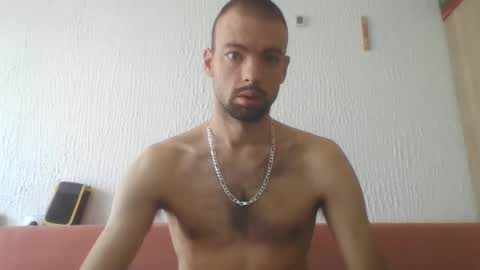 Snapshot of panj011 chatting on April 8, 9:09 am panj011 online show from April 8, 9:09 am