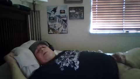 panos online show from April 16, 2:51 pm