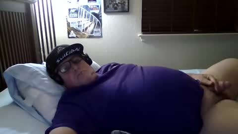 Snapshot of panos678442 chatting on May 6, 7:24 am panos online show from May 6, 7:24 am