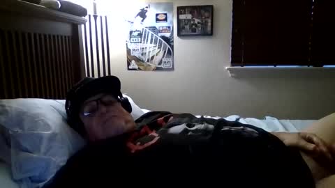 Snapshot of panos678442 chatting on May 12, 12:52 am panos online show from May 12, 12:52 am