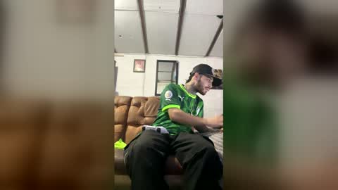 panthers_room online show from February 20, 4:42 am