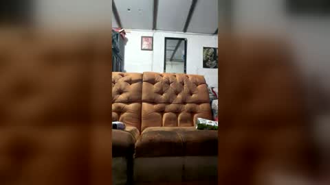 Snapshot of panthers_room chatting on July 21, 3:42 am panthers_room online show from July 21, 3:42 am