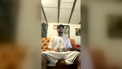 Snapshot of panthers_room chatting on July 31, 8:03 am panthers_room online show from July 31, 8:03 am