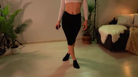 Snapshot of pantykrist chatting on February 18, 8:38 pm Kristina Kriss online show from February 18, 8:38 pm