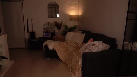 Snapshot of pantykrist chatting on March 4, 5:30 pm Kristina Kriss online show from March 4, 5:30 pm