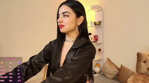 Snapshot of pao2c_ chatting on April 14, 3:12 am PAOLA IM INDEPENDENT MODEL online show from April 14, 3:12 am