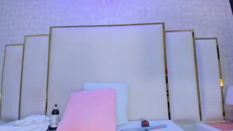 Paola  online show from April 14, 9:48 am