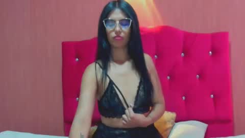 Snapshot of paolaturner chatting on February 7, 5:40 pm Paola Turner online show from February 7, 5:40 pm
