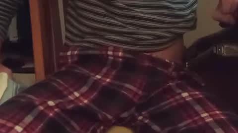 Snapshot of papa848411_84 chatting on September 11, 9:15 pm papa848411_84 online show from September 11, 9:15 pm