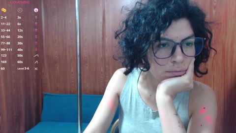 Papaguena online show from December 6, 5:33 pm