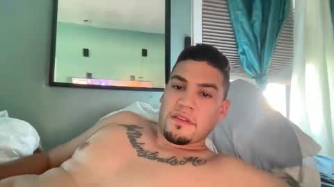 PapiiNyc21 online show from October 6, 7:00 pm