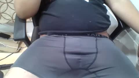 Snapshot of papimexicano703 chatting on August 3, 5:50 am papi mexicano en boxers online show from August 3, 5:50 am