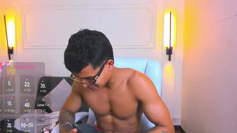Ryan And Casper online show from May 11, 2:12 pm