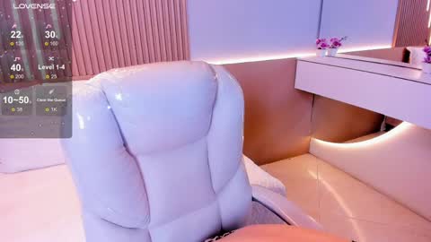 Amy and my doll online show from April 8, 3:50 am