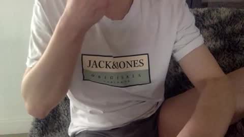 Snapshot of parici_nono1 chatting on March 9, 12:31 pm parici_nono1 online show from March 9, 12:31 pm