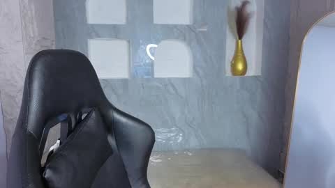 paris online show from November 14, 3:05 am