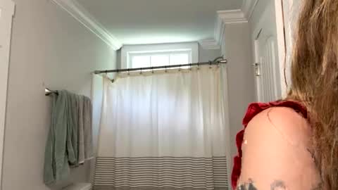 Hairy Paris online show from May 30, 1:41 pm