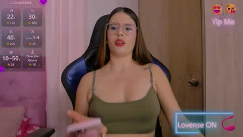 Paris online show from March 6, 6:48 pm