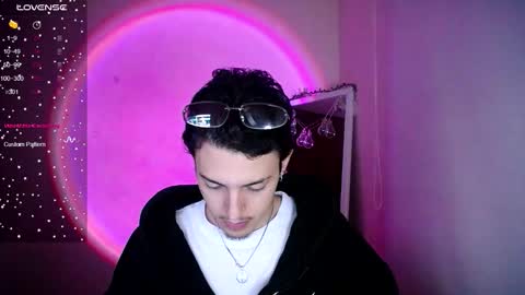 Snapshot of parker_222 chatting on February 4, 3:01 am parker_222 online show from February 4, 3:01 am