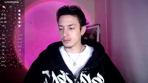 Snapshot of parker_222 chatting on February 5, 7:46 am parker_222 online show from February 5, 7:46 am