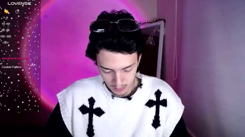 Snapshot of parker_222 chatting on February 6, 6:18 am parker_222 online show from February 6, 6:18 am